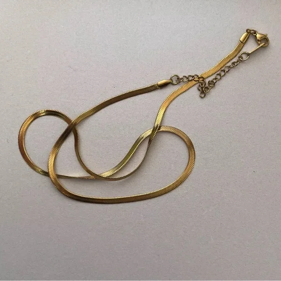 Gold plated herringbone chain - Picture 8 of 9
